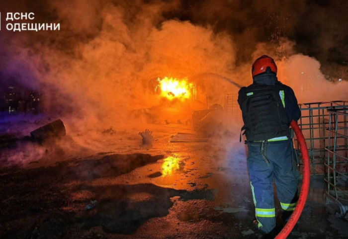 Port w okolicy Odessy pod ostrzałem. Rosjanie uszkodzili też infrastrukturę transportową i mieszkaniową