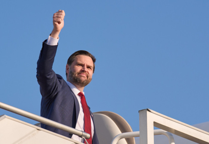 Wiceprezydent USA: będziemy modlić się za papieża i mam nadzieję, że on będzie modlił się za nas