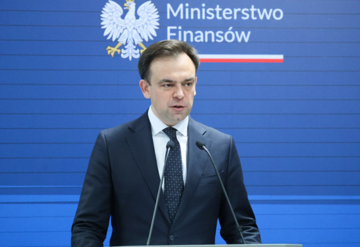 Do trzech razy sztuka. Będzie kolejne podejście rządu do kryptoaktywów. Minister finansów wyjaśnia