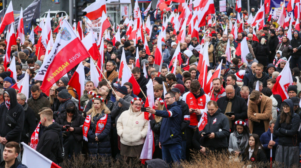 Polacy coraz chętniej pomagają. "Z potrzeby serca"