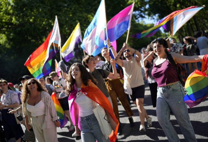 Portugalia zakazała wywieszania flag "o charakterze ideologicznym, partyjnym lub stowarzyszeniowym"