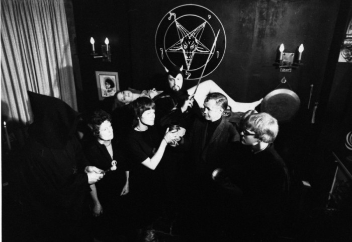 Satanistyczny konwent w Krakowie? Miejska spółka wyjaśnia