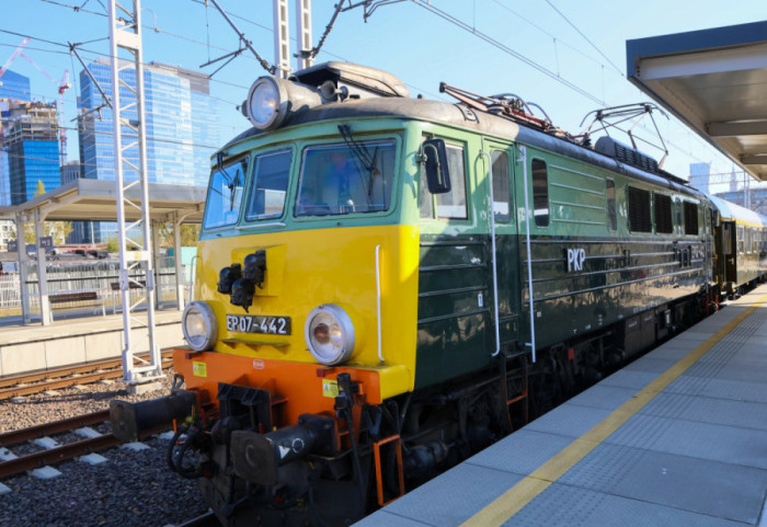 Koleje Dolnośląskie z miesięcznym rekordem przewozu pasażerów