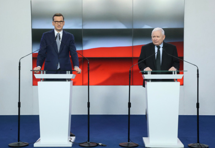 Wieczorne spotkanie Kaczyński-Morawiecki. “Kto się lubi, ten się czubi”