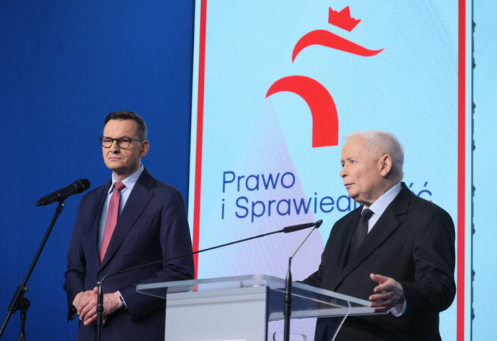 Jarosław Kaczyński ogłasza porozumienie ws. stowarzyszenia Morawieckiego. “Partia będzie miała dwa płuca”
