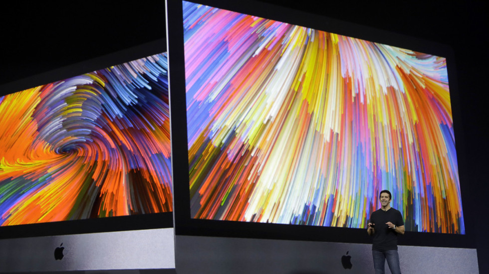 Apple zmienia CEO po 15 latach. Miejsce Tima Cooka zajmie 50-latek John Ternus