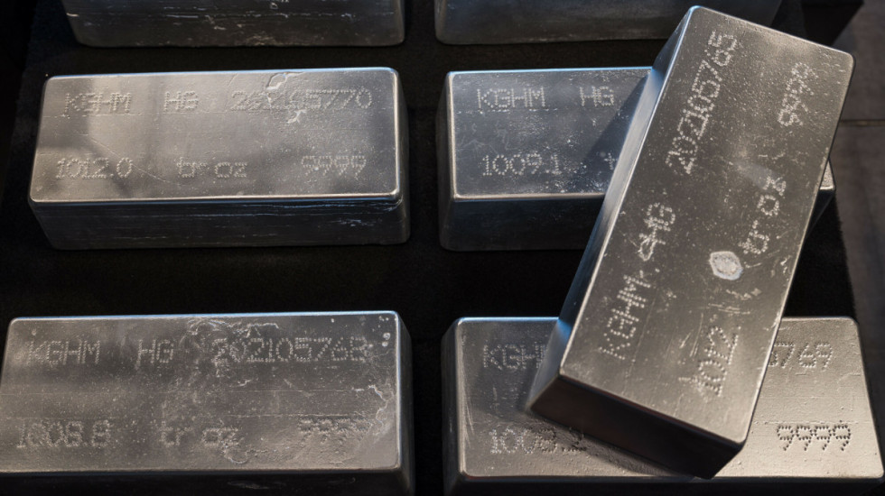 KGHM to światowy potentat. Uzyskał ponad 6 miliardów złotych ze sprzedaży srebra