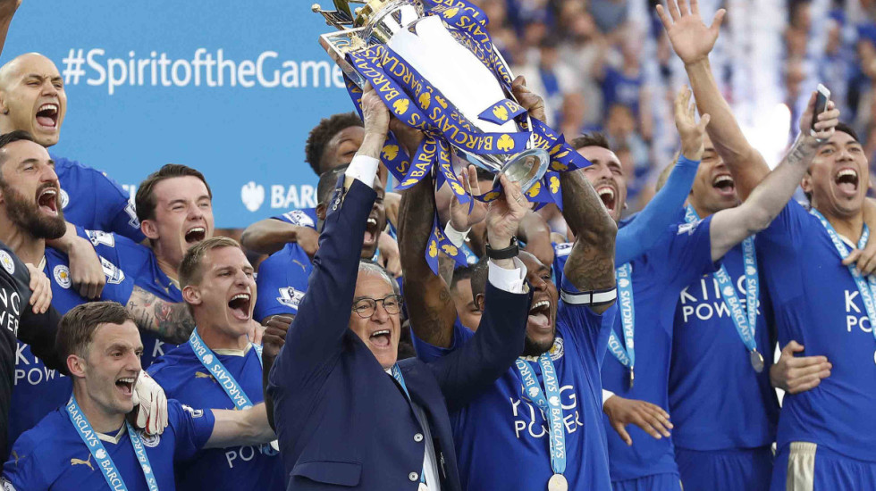 Przygnębiająca rocznica. 10 lat po zdobyciu mistrzostwa Anglii, drużyna Leicester spada do trzeciej ligi