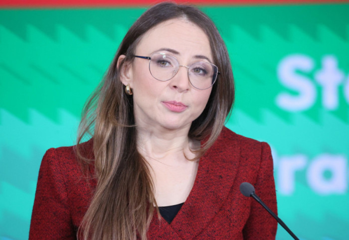 Minister Pracy: 450 tys. śmieciówek powinno być umowami o pracę