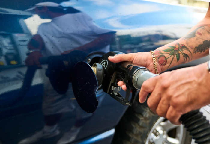 Śpiesz się tankować. Od jutra ceny paliw w górę