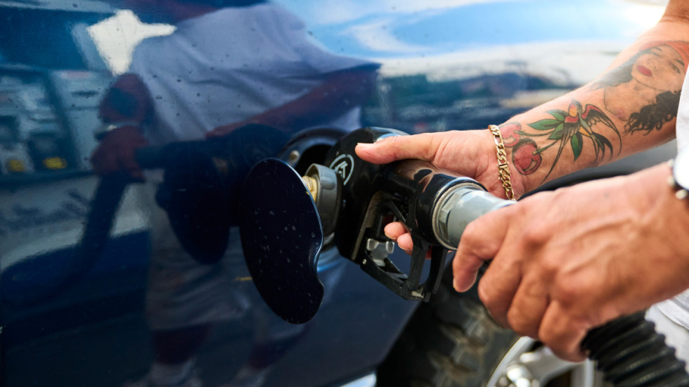 Śpiesz się tankować. Od jutra ceny paliw w górę