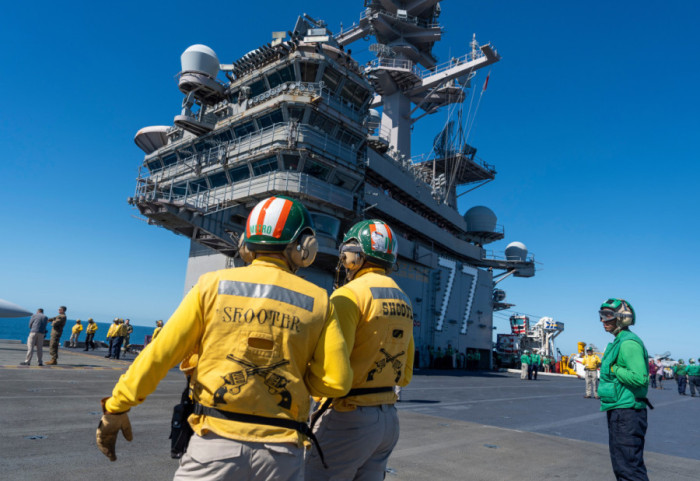 Lotniskowiec USS George H.W. Bush w drodze do Iranu. Szef Pentagonu: „Żelazna blokada staje się globalna”