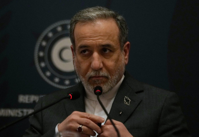 Teheran reaguje na propozycje Waszyngtonu. Szef irańskiego MSZ przekazał odpowiedź Pakistanowi