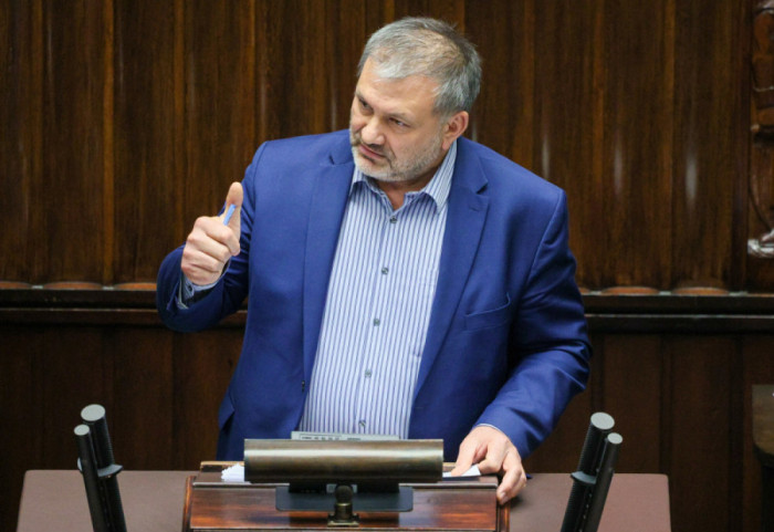 Żurek: dobro dziecka ponad konfliktem rodziców. Ministerstwo zapowiada „Pakiet Rodzicielski”