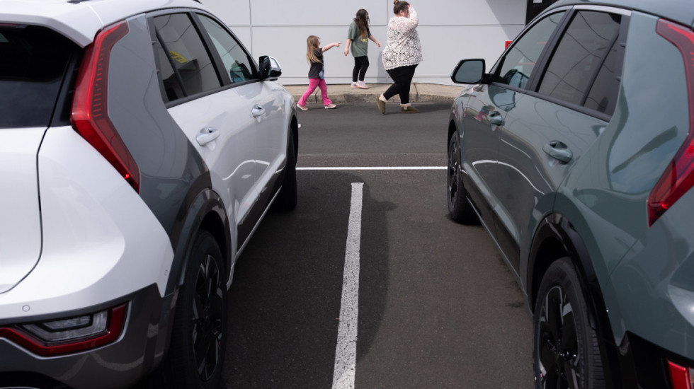 Ostatnie dni rządowych dopłat do elektryków. Jednak kasa programu jest pusta