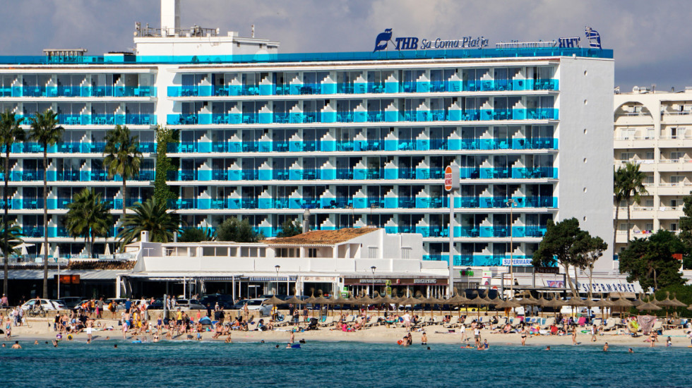 Polacy coraz częściej rezerwują noclegi przez platformy. Choć wciąż rzadziej niż w UE