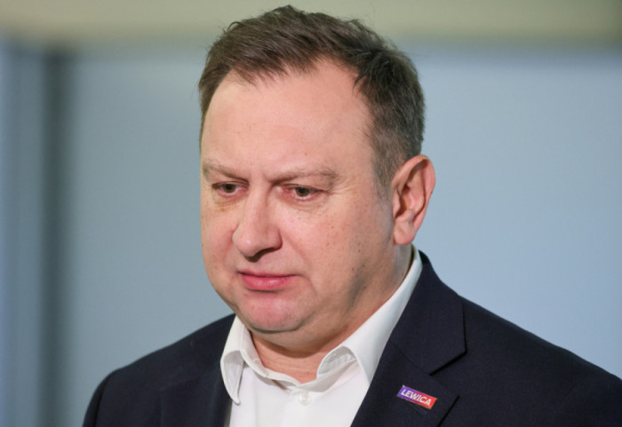 Napięcia w koalicji przed wotum nieufności. Trela: "Na Hołowni świat polityczny się nie kończy"