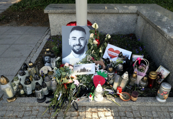 Ostatnie pożegnanie posła Łukasza Litewki z udziałem m.in. prezydenta. Godz.  13:30 w Sosnowcu