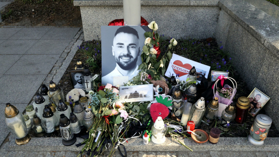 Ostatnie pożegnanie posła Łukasza Litewki z udziałem m.in. prezydenta. Godz.  13:30 w Sosnowcu