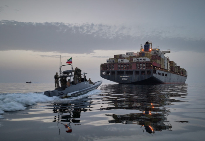 Iran zapowiada ataki, jeżeli USA będą nadal przejmować jego statki