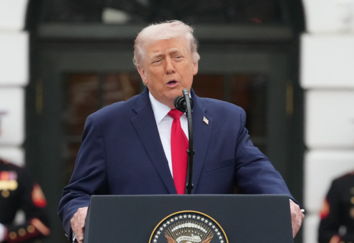 Donald Trump zapowiada: Koniec z miłym panem. Iran znów zapłonie?