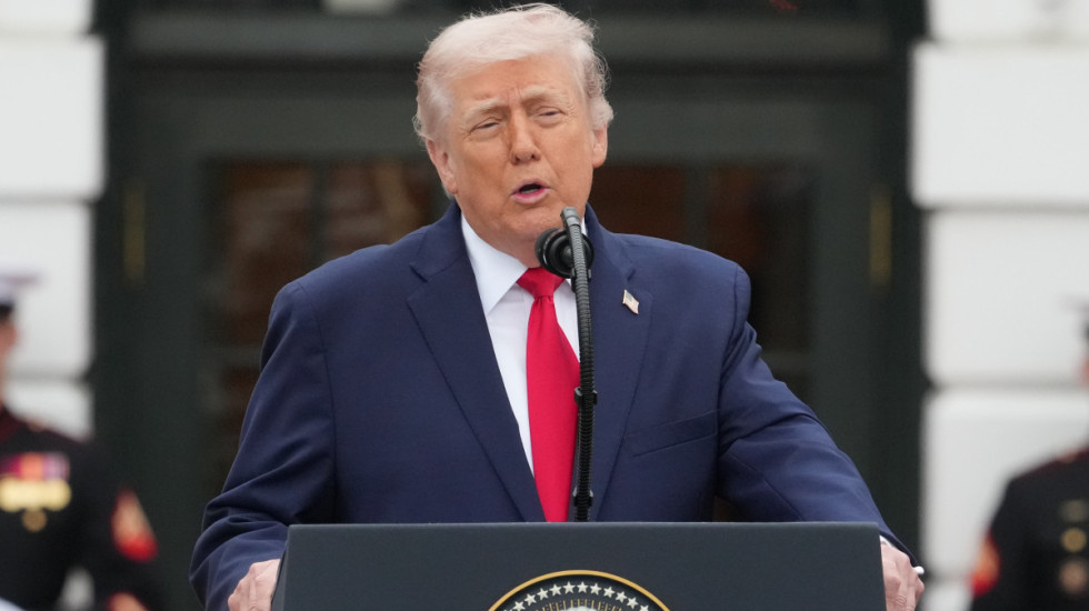 Donald Trump zapowiada: Koniec z miłym panem. Iran znów zapłonie?