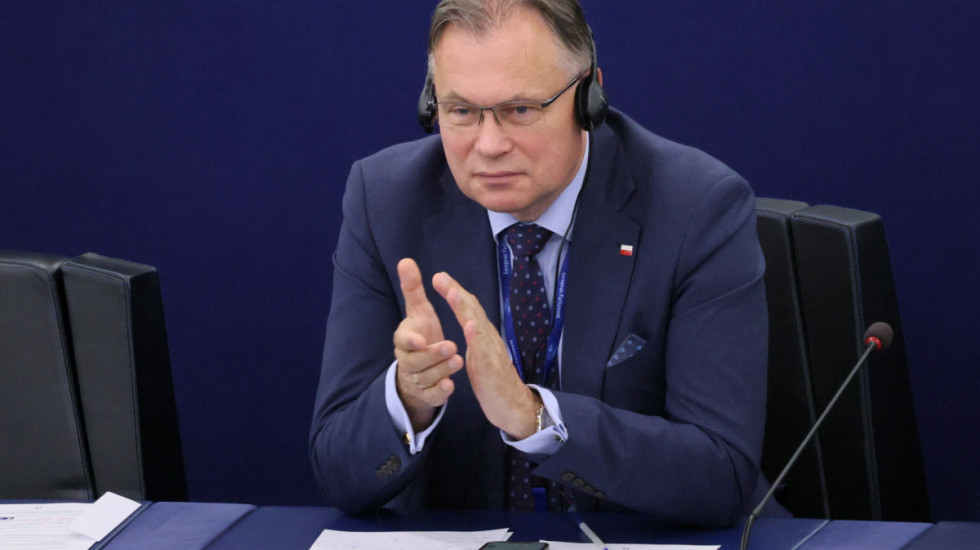 Polacy korzystają z budżetu UE i dlatego nie należą im się reparacje od Niemiec? Mularczyk: bezczelna narracja