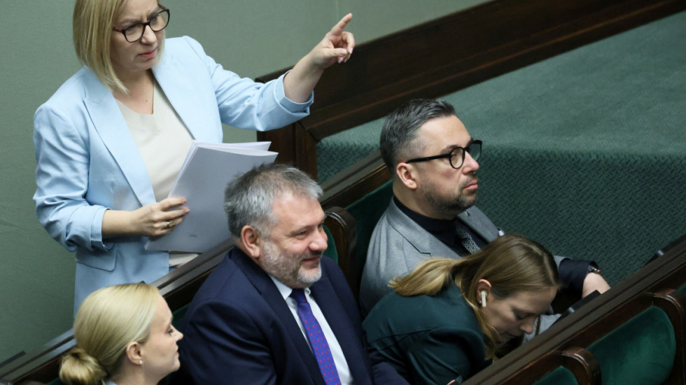 Sejm odrzucił wnioski PiS o wotum nieufności wobec Sobierańskiej‑Grendy i Hennig‑Kloski