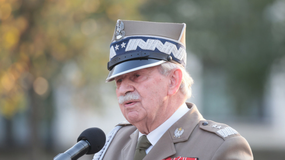 USA wycofają żołnierzy z Niemiec? Gen. Komornicki dla Newsmax Polska: W naszym interesie jest, by trafili do Polski
