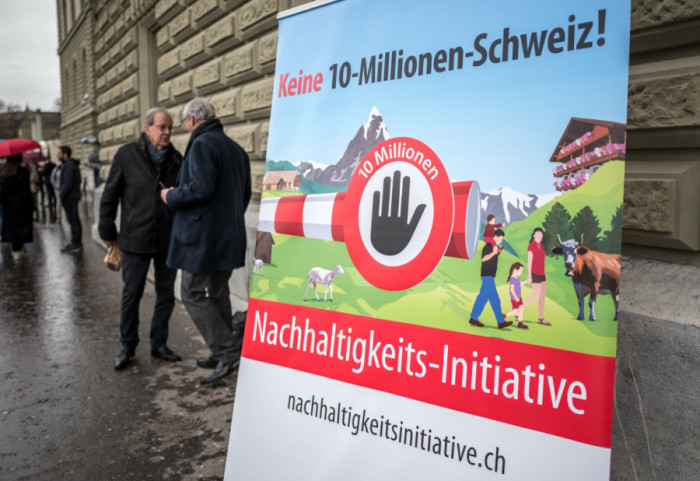 Większość Szwajcarów chce limitu liczby ludności na poziomie 10 mln. Referendum w czerwcu