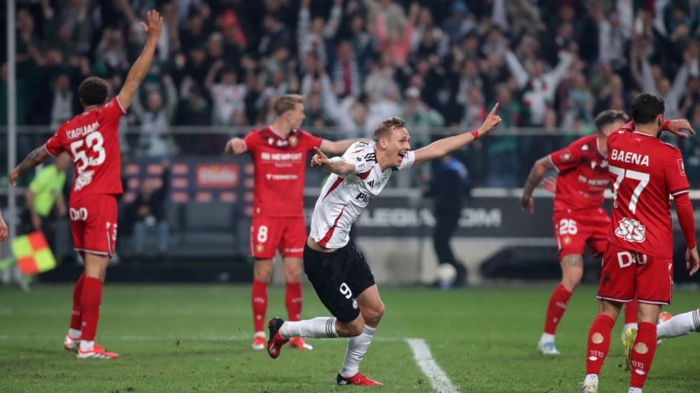 Gol w ostatniej sekundzie doliczonego czasu dał zwycięstwo Legii nad Widzewem. Adamski bohaterem