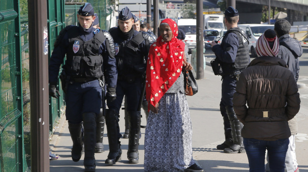 We Francji powstała strona, która informuje o liczbie imigrantów w okolicy, poziomie bezpieczeństwa i islamizacji