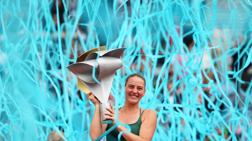 Ukrainka Marta Kostjuk pokonała Rosjankę w finale WTA 1000 w Madrycie. Tradycyjnie nie podała jej ręki po meczu