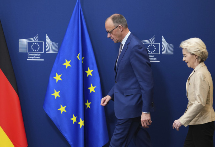 CDU/CSU grozi von der Leyen ograniczeniem władzy Komisji, jeśli ta nie wyhamuje regulacji