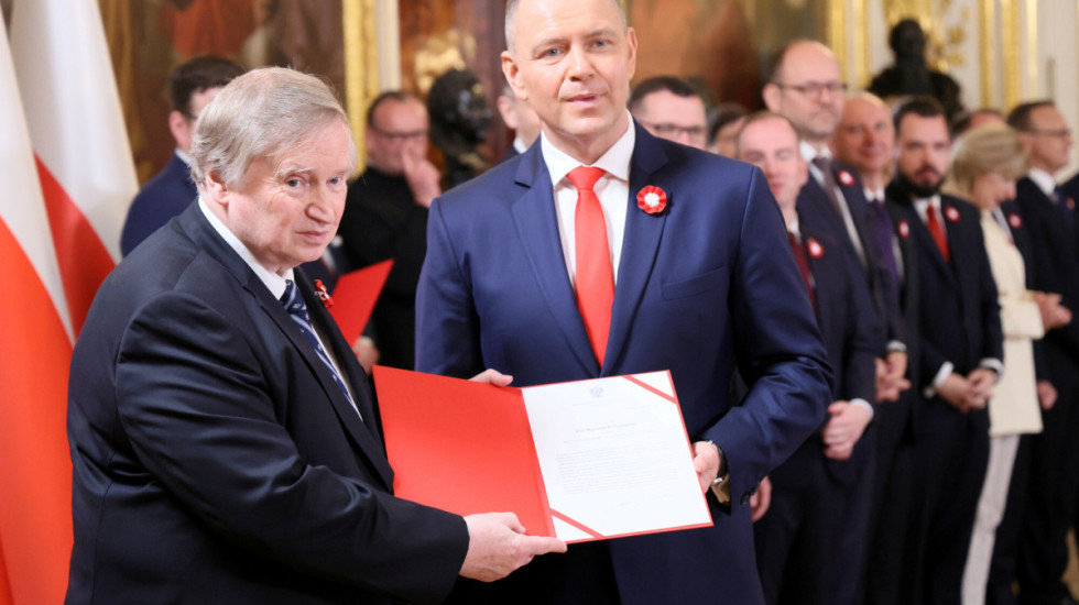 Prof. Piotrowski dla Newsmax Polska: przede wszystkim trzeba respektować konstytucję