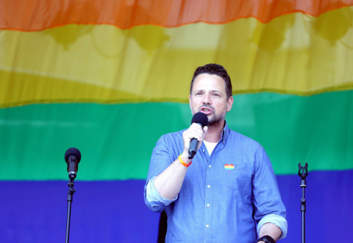 Trzaskowski zapowiada transkrypcję "małżeństw" homoseksualnych. "Znalazłem sposób"