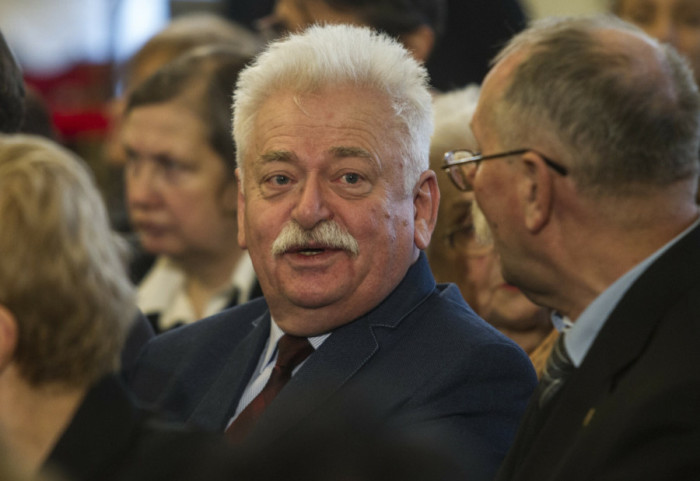 Prof. Szeremietiew dla Newsmax Polska: SAFE szkodzi współpracy atlantyckiej