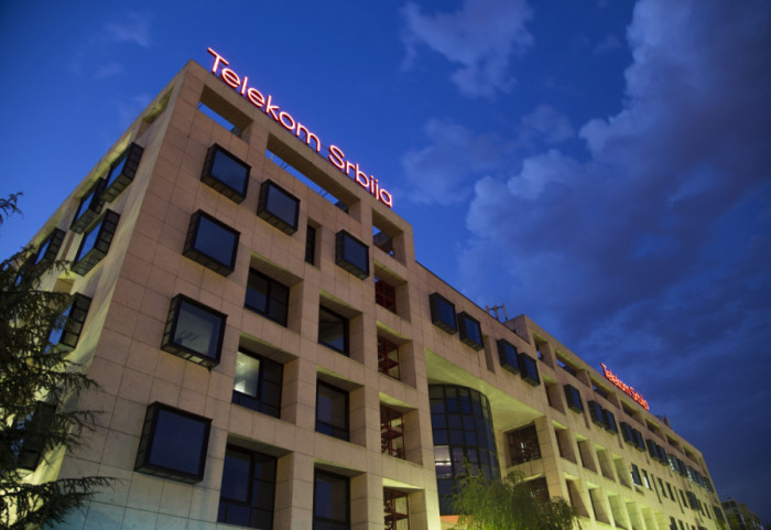 Telekom Srbija emituje obligacje i zyskuje wyższy rating Fitch