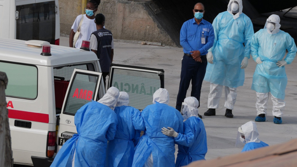 Światu grozi epidemia? Trwają poszukiwania pasażerów, którzy mogą roznosić patogen