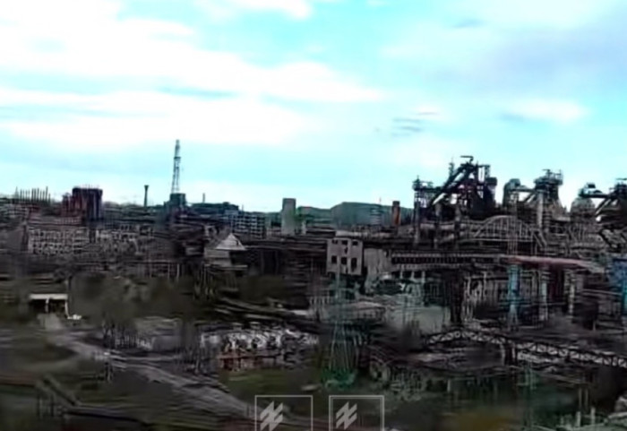 Ukraina przejmuje kontrolę nad Mariupolem? Ukraińskie drony nad miastem