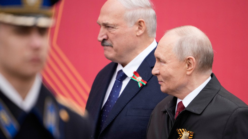 Bez czołgów, rakiet i gości z Zachodu. Tak Putin świętował w tym roku