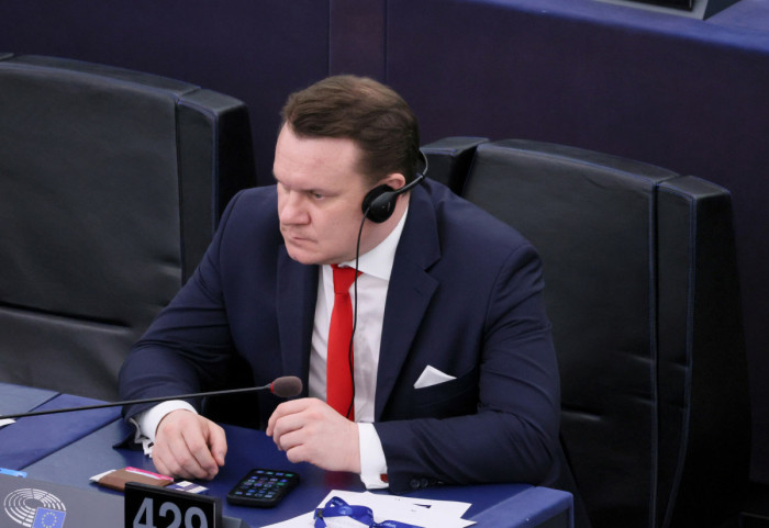 Burza po decyzji Brytyjczyków ws. Tarczyńskiego. Jest list do Starmera