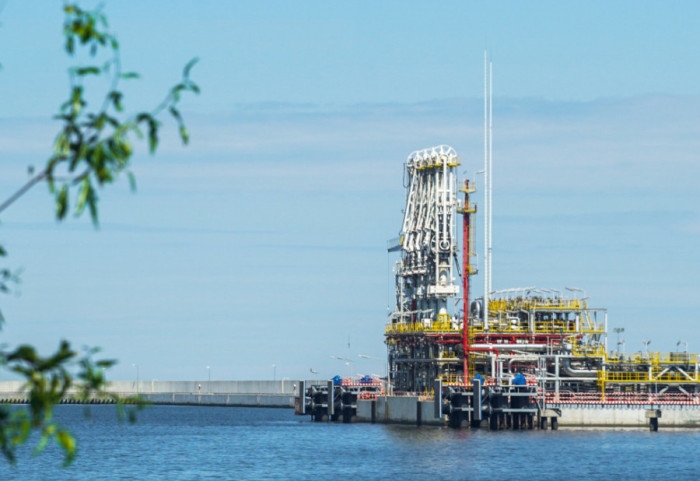 Polska ogranicza import LNG z Kataru i stawia na gaz z USA