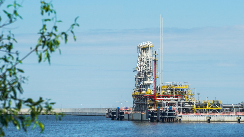 Polska ogranicza import LNG z Kataru i stawia na gaz z USA