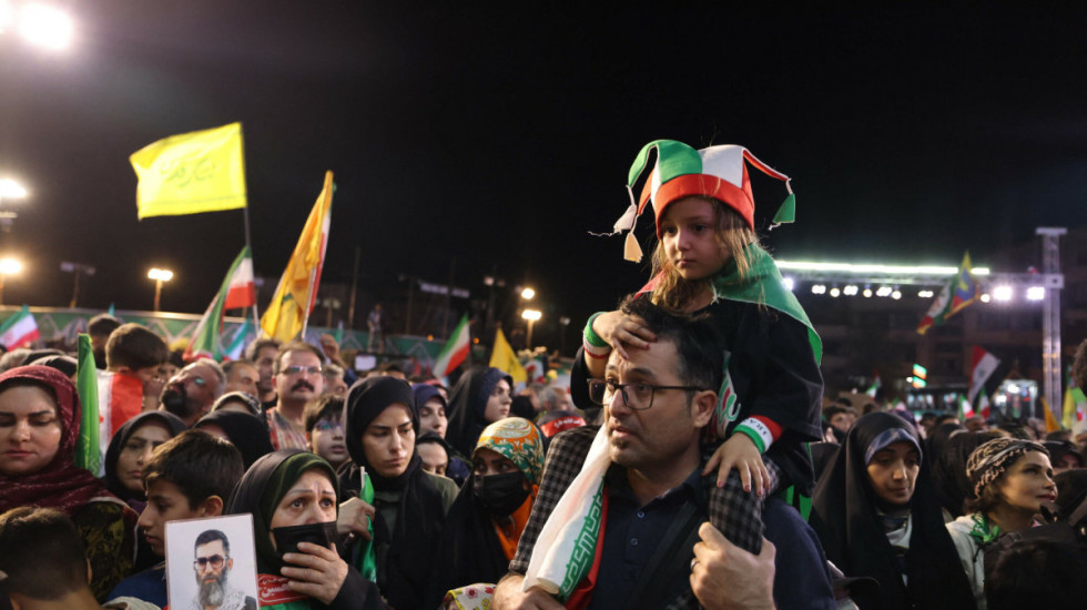 Teheran: tłumy kibiców żegnały piłkarzy Iranu przed wylotem na zgrupowanie