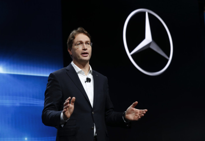 Mercedes-Benz rozważa większe zaangażowanie w sektor zbrojeniowy