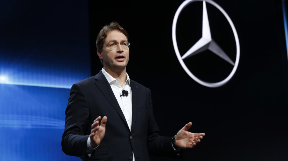 Mercedes-Benz rozważa większe zaangażowanie w sektor zbrojeniowy