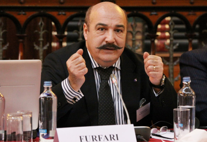 Europa w pułapce polityki klimatycznej? Prof. Furfari dla Newsmax Polska: To nie transformacja, to deindustrializacja