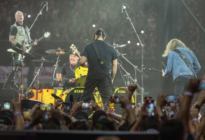 Chorzowski Kocioł Czarownic znowu zapłonie. Metallica powraca z rewolucyjną sceną 360 stopni
