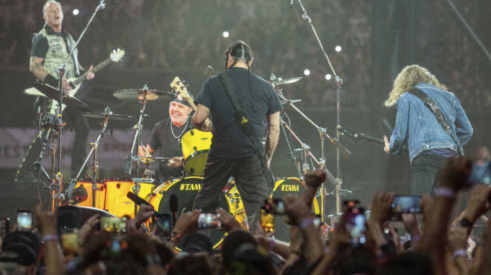 Chorzowski Kocioł Czarownic znowu zapłonie. Metallica powraca z rewolucyjną sceną 360 stopni